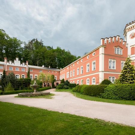 Pension Zamek Rudnik Hotel Exterior photo